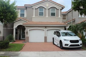 8415 Nw 108th Pl, Doral
