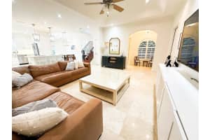 360 Ne 7th Ave 360, Fort Lauderdale
