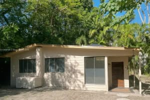 3164 Center St, Miami