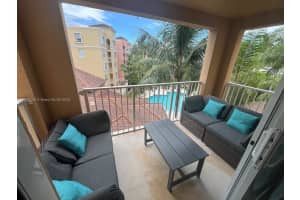 19701 E Country Club Dr 5502, Aventura