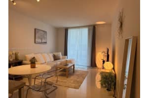 185 Sw 7th St 2808, Miami