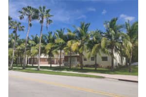 100 N Sunrise Dr 28, Key Biscayne