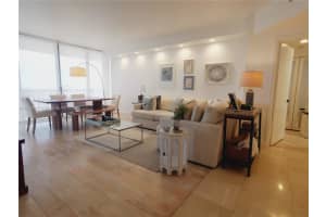 2000 Island Blvd 2703, Aventura