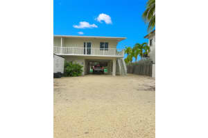 136 Marina Ave East, Key Largo