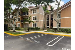 8781 Wiles Rd 108, Coral Springs