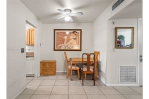 200 Croton Ave 104, Lantana