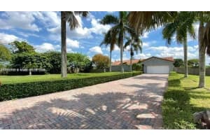 21080 Sw 242nd St, Homestead