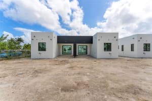 12383 Sw 220 St, Miami