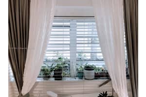 130 Mendoza Ave 11, Coral Gables