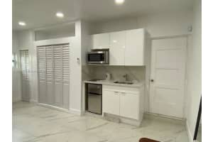 1901 Ne 186th Dr 1, North Miami Beach