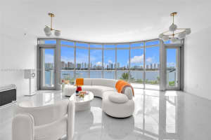 17111 Biscayne Blvd 411, North Miami Beach