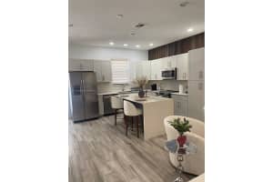 20915 Nw 1st Ct, Pembroke Pines