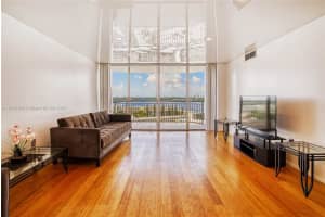 18021 Biscayne Blvd 1604, Aventura