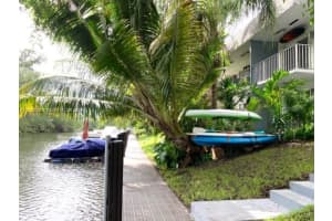 1860 Venice Park Dr 213, North Miami