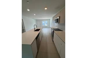 2555 Ne 193rd St 2106, Miami