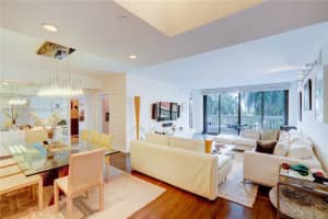 2000 Island Blvd 710, Aventura