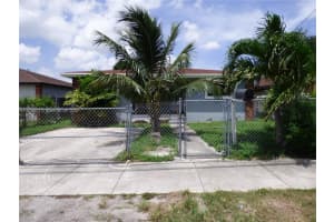 1321 Nw 72nd St, Miami