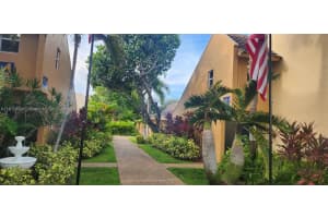 959 Se 2nd Ave 209, Deerfield Beach