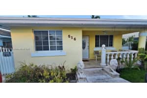 516 E 28th 516, Hialeah