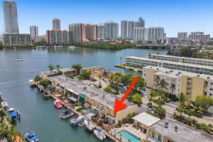 3945 Ne 167th St 18, North Miami Beach