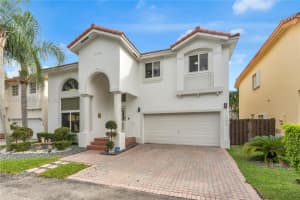 11230 Nw 59th Ter, Doral