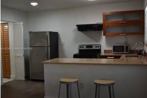 1975 Ne 135th 2n, North Miami