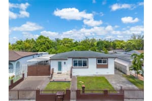 171 W 64th St, Hialeah