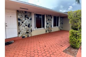 1890 Ne 211th Ter, Miami