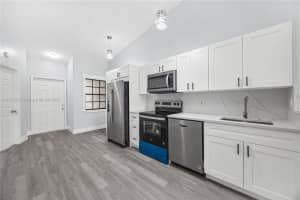 3639 Nw 83rd Ln, Sunrise
