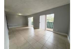 8913 Nw 28th Dr 38, Coral Springs