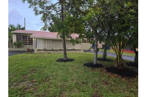 6751 Meade St, Hollywood