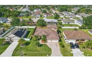 1425 Sw Oriole Ln, Port Saint Lucie