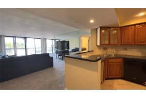 2425 Presidential Way 203, West Palm Beach