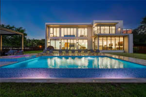 5420 Sw 72nd Ave, Miami