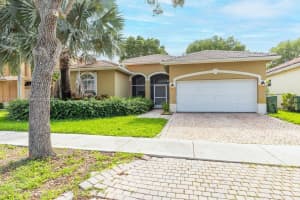 1921 Se 16 Ave, Homestead