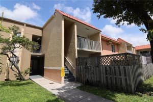 4910 Nw 79th Ave 202, Doral