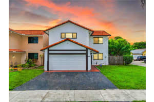 15166 Sw 94th Ter, Miami