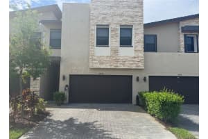 10574 Nw 81st Ter, Doral