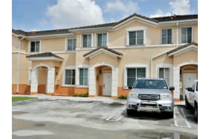 7321 Nw 174th Ter 106, Hialeah