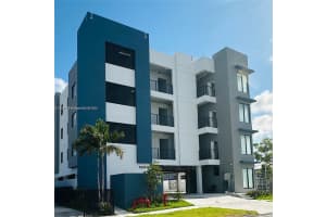 1091 E 17th St 203, Hialeah