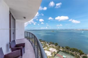 1750 N Bayshore Dr 2402, Miami