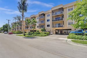 2640 Ne 135th St 210, North Miami