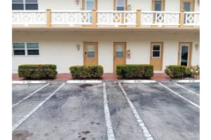 5121 W Oakland Park Blvd 109, Lauderdale Lakes