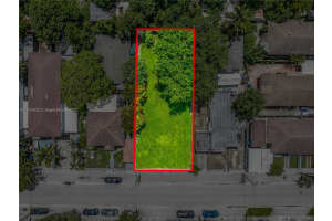 1376 Nw 32nd St, Miami