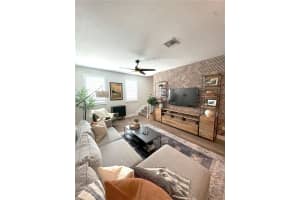 1020 Sw 147th Ave 10608, Pembroke Pines