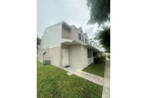 17455 Nw 67th Ct G-17, Hialeah