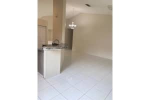 942 Briar Ridge Rd, Weston