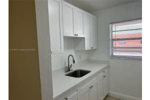 1541 Ne 8th St 4, Homestead