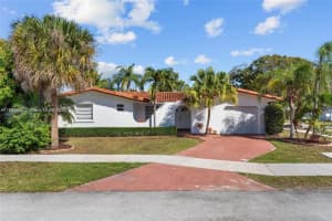 16665 Sw 93rd Ct, Palmetto Bay