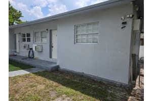 511 Nw 4th Ave 2, Hallandale Beach